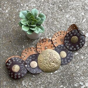 Vintage Western Boho Gypsy Medallion Concho Leather Wide Disc Pinhole Waist Belt